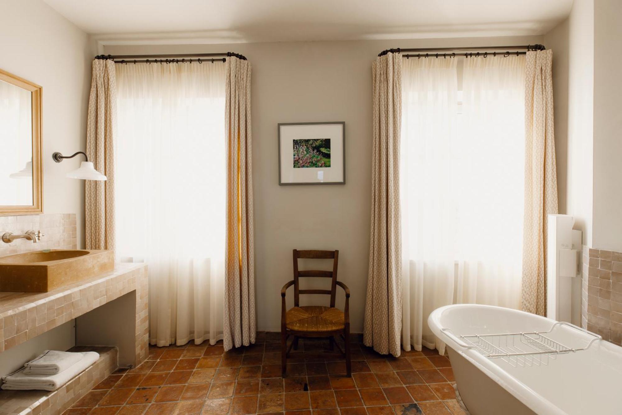 Le Brave Hotel Crillon-le-Brave
